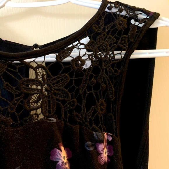 Thyme Materinty. Size small. EUC - Picture 3 of 4